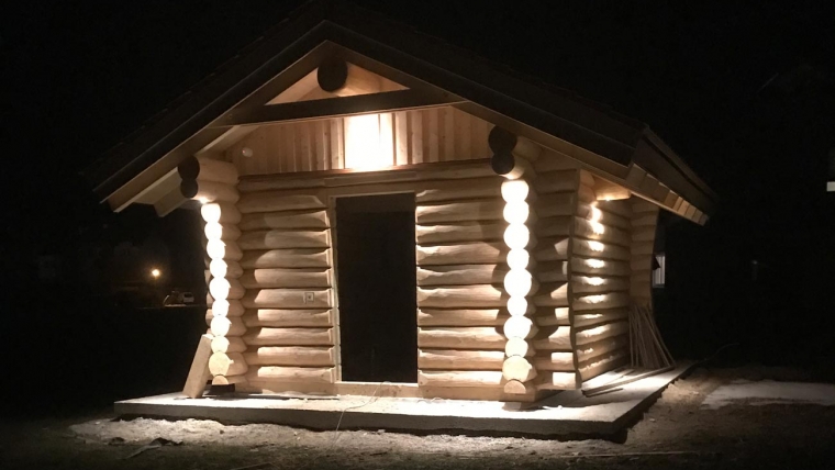 LED Beleuchtung bei einer Gartenhütte im Innviertel
